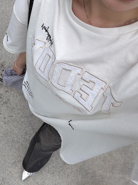 「continuer de NICE CLAUP(コンティニューデナイスクラップ)のレースロゴ×色々ロゴBIGT(Tシャツ/カットソー、ホワイト系)」を使った、m o e / 149cmさん(レディース・149cm)の夏コーディネート