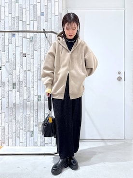 「アイテム（スカート）」を使った、tanasan0lepsimさん（レディース・175cm）の冬コーディネート