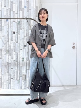 「LEPSIM（レプシィム）のカラーロゴTEE　1049028（Tシャツ/カットソー、グレー系）」を使った、たなさんさん（レディース）の夏コーディネート