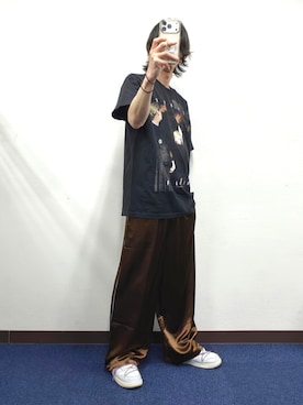 「サテンパンツ」｜Gladさん（メンズ・173cm）の春コーディネート