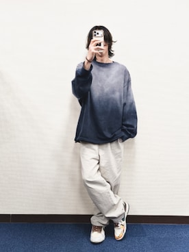 「sampleのアイテム（トップス、ブルー系）」を使った、Gladさん（メンズ・174cm）の春コーディネート