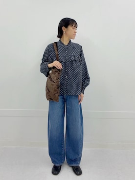 「URBAN RESEARCH Sonny Label(アーバンリサーチサニーレーベル)の『WEB限定』ドットフリルブラウス(Shirts、ブラック系)」を使った、さいとうさん(レディース・159cm)の夏コーディネート