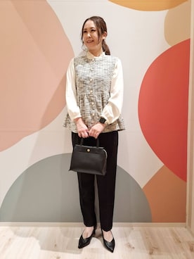 「DRESKIP（ドレスキップ）のカットツイードペプラムジレ（ベスト、ホワイト系）」を使った、次女さん（レディース・162cm）の冬コーディネート