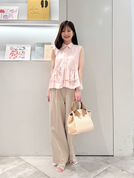 「NATURAL BEAUTY BASIC（ナチュラルビューティーベーシック）のティアードペプラムシャツ（シャツ/ブラウス、ピンク系）」を使った、NBB STAFFさん（レディース・160cm）の夏コーディネート
