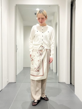 「NATURAL BEAUTY BASIC（ナチュラルビューティーベーシック）のアイテム」を使った、NBB STAFFさん（レディース・164cm）の春コーディネート