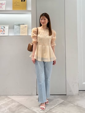「NATURAL BEAUTY BASIC（ナチュラルビューティーベーシック）のアイテム（パンツ）」を使った、NBB STAFFさん（レディース・152cm）の春コーディネート