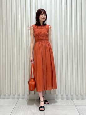「NATURAL BEAUTY BASIC（ナチュラルビューティーベーシック）のアイテム（バッグ）」を使った、NBB STAFFさん（レディース・164cm）の春コーディネート