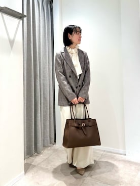 「NATURAL BEAUTY BASIC（ナチュラルビューティーベーシック）のアイテム」を使った、NBB STAFFさん（レディース・161cm）の春コーディネート
