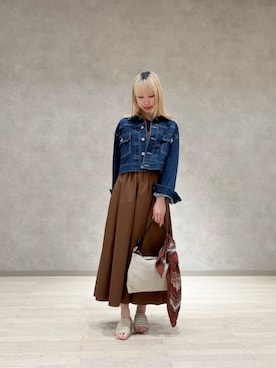 「NATURAL BEAUTY BASIC（ナチュラルビューティーベーシック）のアイテム（バッグ）」を使った、NBB STAFFさん（レディース・162cm）の春コーディネート