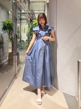 「NATURAL BEAUTY BASIC（ナチュラルビューティーベーシック）の【山本里菜さんコラボ】リボンラッフルシャツワンピース（ワンピース、ブルー系）」を使った、NBB STAFFさん（レディース・160cm）の夏コーディネート
