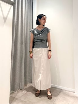 「NATURAL BEAUTY BASIC（ナチュラルビューティーベーシック）のアイテム」を使った、NBB STAFFさん（レディース・161cm）の夏コーディネート