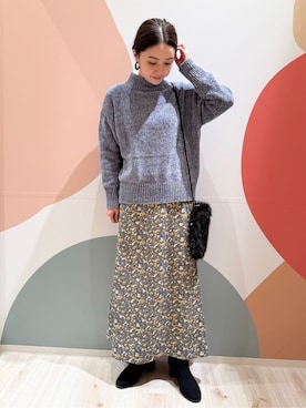 「DRESKIP（ドレスキップ）の【S-LL】ほんのりラメで女性らしい ベロアモールモックネックニット（ニット/セーター、ブルー系）」を使った、長女さん（レディース・156cm）の秋コーディネート
