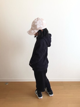 「devirock（デビロック）のアイテム（パーカー）」を使った、Omoさん（キッズ・120cm）の冬コーディネート