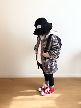 「classicalelf（クラシカルエルフ）のアイテム（パーカー）」を使った、Omoさん（キッズ・120cm）の秋コーディネート