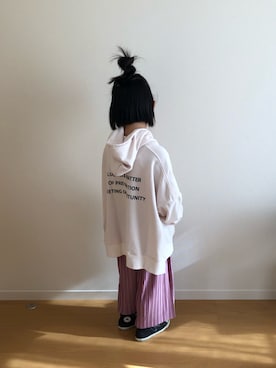 「classicalelf（クラシカルエルフ）のアイテム（パーカー）」を使った、Omoさん（キッズ・120cm）の秋コーディネート