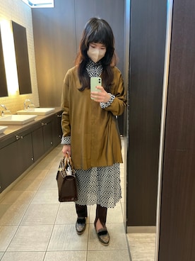 「アイテム（その他トップス、ゴールド系）」を使った、asaさん（レディース・156cm）の春コーディネート