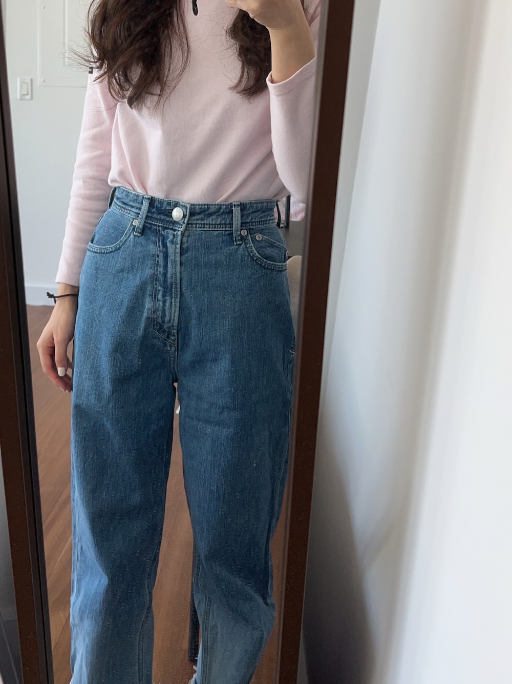 「セントジェームス、saint james、シンプルコーデ、春ファッション」｜「CASA FLINEの【YANUK×CASA FLINE】ルーズFITデニム（デニムパンツ、ブルー系）」を使った、gagaさん（レディース・152cm）の春コーディネートの1枚目の写真