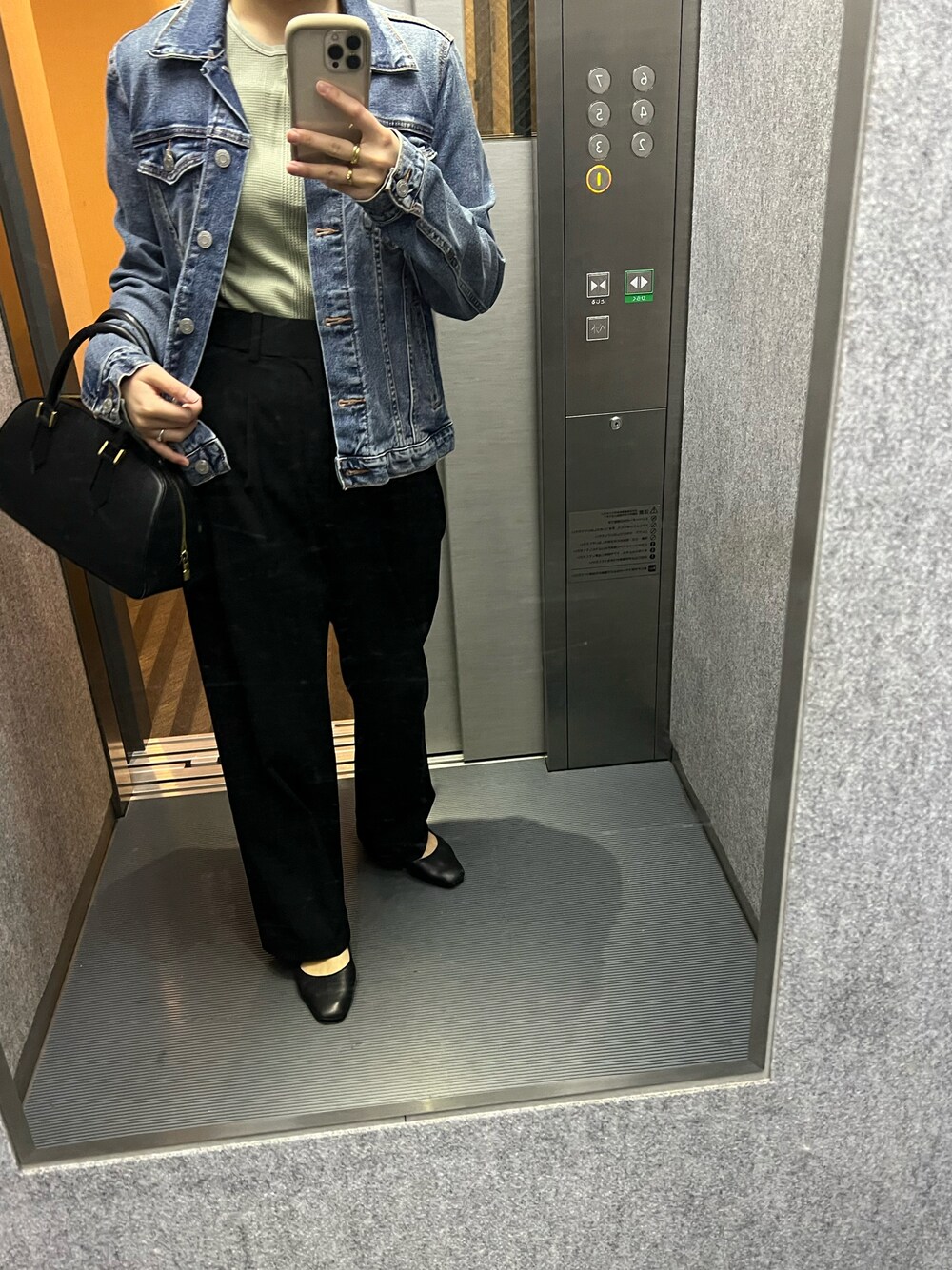 「大人カジュアル」｜「ODETTE E ODILEのアイテム（パンプス、ブラック系）」を使った、gagaさん（レディース・152cm）の春コーディネートの1枚目の写真