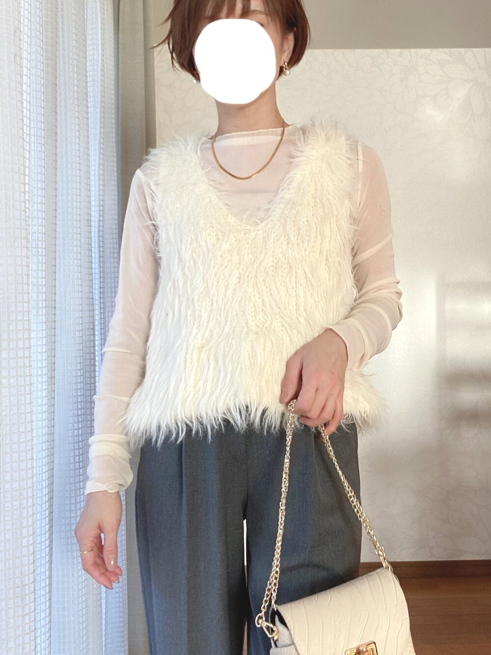 「UNIQLOのアイテム（パンツ、グレー系）」を使った、zさん（レディース・154cm）の秋コーディネートの1枚目の写真