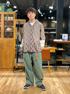 「リラックス」｜あすろんさん（メンズ・170cm）の春コーディネート