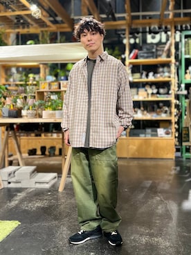 「niko and...（ニコアンド）のアソートシルバーバングル（バングル/リストバンド、その他）」を使った、あすろんさん（メンズ・170cm）の春コーディネート