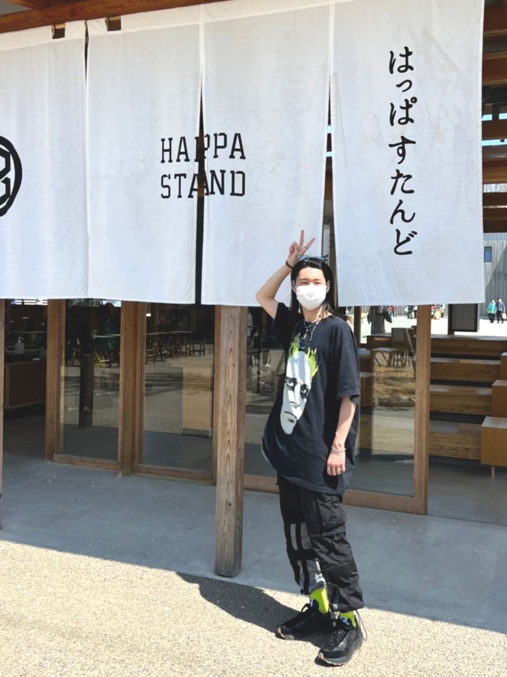 「夏コーデ、オーバーサイズ、ストリート、モード、スニーカー、NIKE、sacai、FULLBK」｜「full-bkのアイテム（Tシャツ/カットソー、ブラック系）」を使った、りゅうせいみマンさん（メンズ・180cm）の夏コーディネートの1枚目の写真