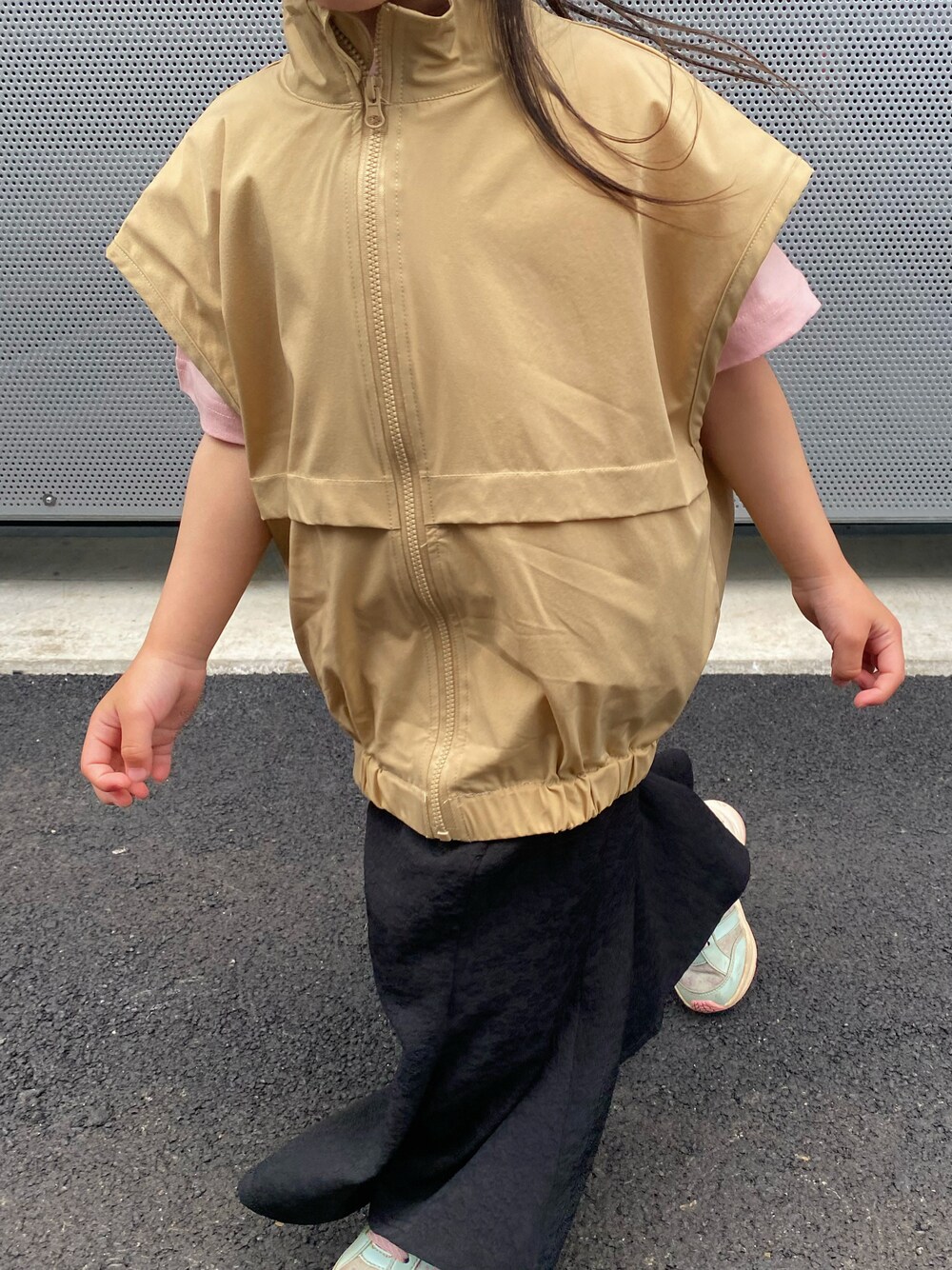 「バースデイ、バースデイコーデ、おんなのこコーデ、おんなのこ、4歳、キッズコーデ」｜「Birthdayのアイテム（スカート、ブラック系）」を使った、(n)さん（レディース・166cm）の夏コーディネートの1枚目の写真