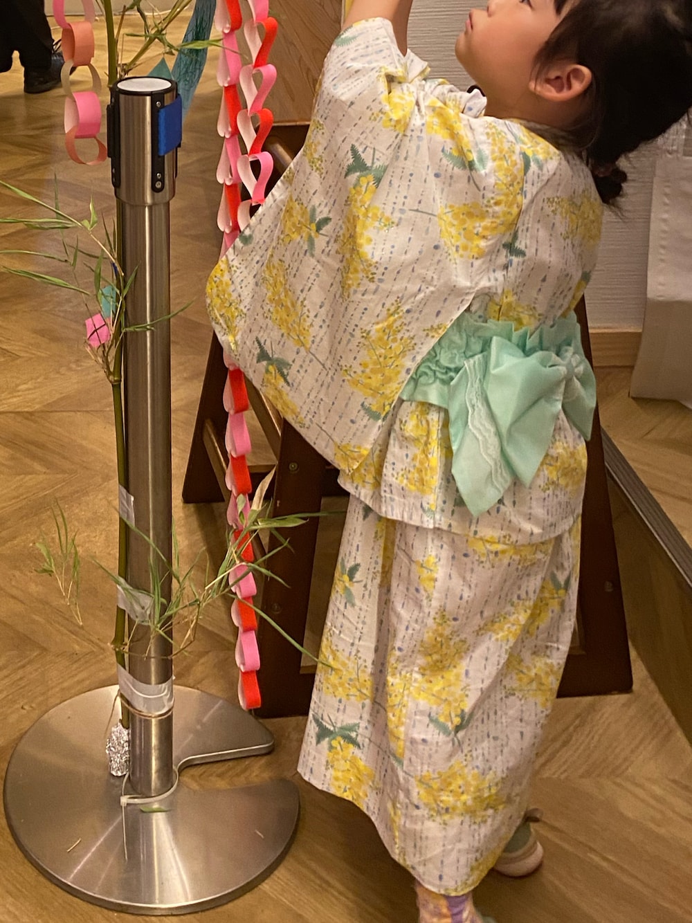 「浴衣子供、浴衣、女の子コーデ、ヘアアレンジ、4歳」｜「ダイソーのアイテム（ソックス/靴下、パープル系）」を使った、(n)さん（レディース・166cm）の夏コーディネートの1枚目の写真