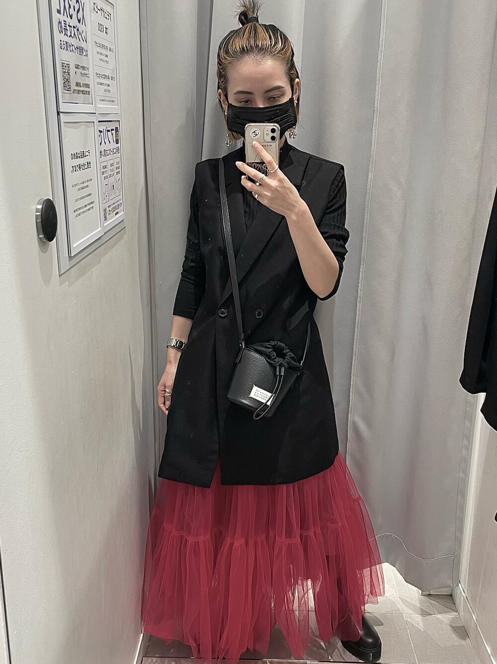 VIVIANO ブラック フリルスカート VIVIANO ブラック フリルスカート（mari｜VIVIANOのスカートを