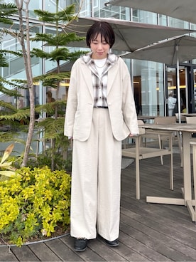 「SHOO・LA・RUE（シューラルー）の【洗濯機可/セットアップ可/UV/SS-LL】きちんとリラックス きれい見えワイドパンツ（Pants、ベージュ系）」を使った、shirayuuuさん（レディース・155cm）の春コーディネート