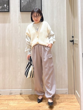 「SHOO・LA・RUE（シューラルー）の【セレモニー】5cmヒールパンプス（Pumps、ブラック系）」を使った、shirayuuuさん（レディース・155cm）の冬コーディネート