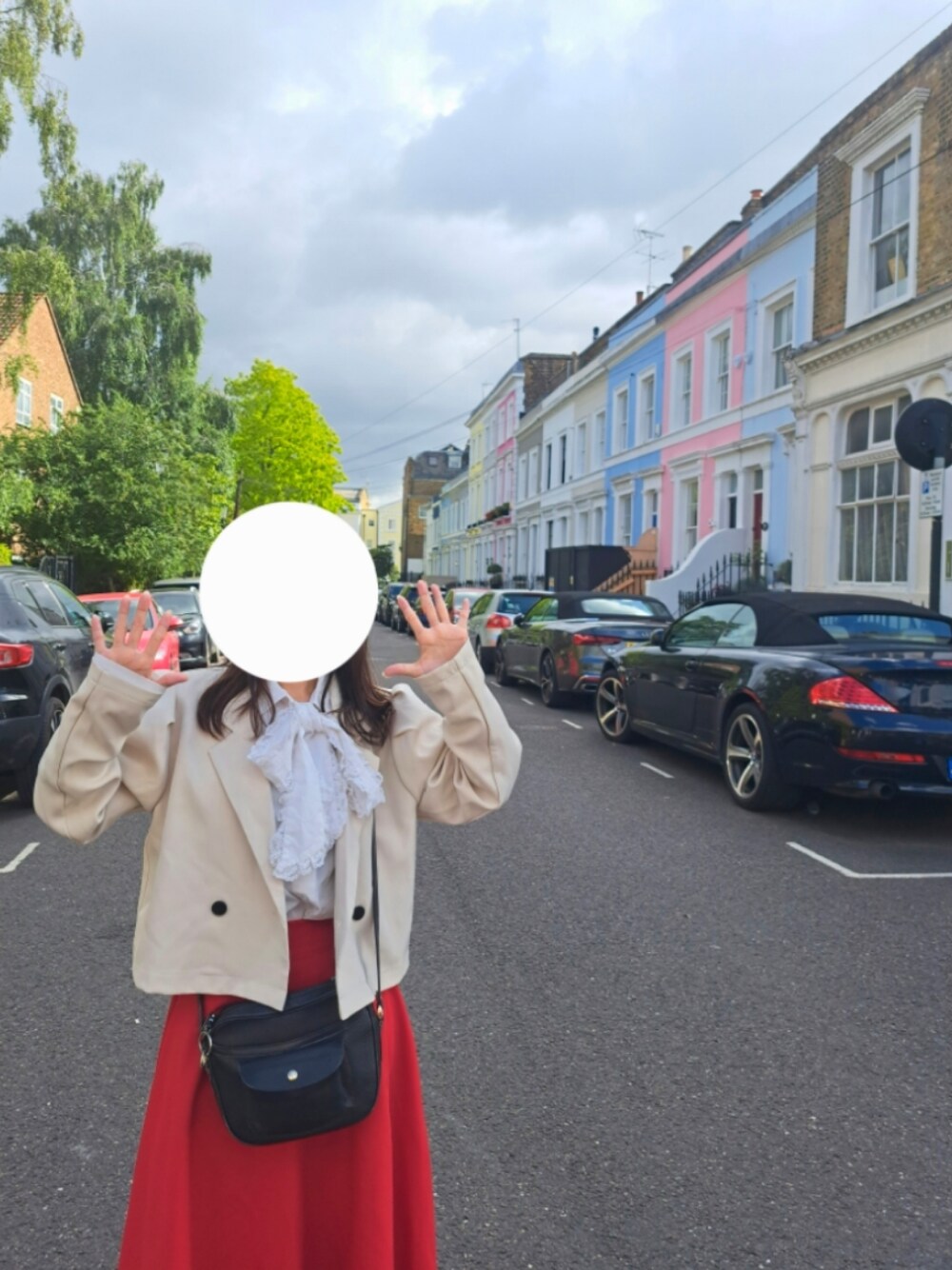 「LONDON、旅行、低身長」｜「merry jennyのフリルボウタイブラウス（シャツ/ブラウス、ホワイト系）」を使った、とあるひとさん（骨格ストレート・レディース・148cm）の夏コーディネートの1枚目の写真