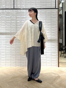 「e/rm（イーアールエム）のアイテム（シャツ/ブラウス）」を使った、ゆいぴさん（レディース・156cm）の春コーディネート