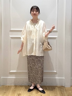 「A part by（アパートバイ）のプリーツイージータイトスカート2（スカート、ベージュ系）」を使った、ゆいぴさん（レディース・156cm）の春コーディネート
