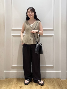 「A part by（アパートバイ）のブークレペプラムニットノースリーブ（ベスト、ベージュ系）」を使った、ゆいぴさん（レディース・156cm）の夏コーディネート