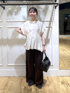「A part by（アパートバイ）のタックデザインブラウス（シャツ/ブラウス、ホワイト系）」を使った、ゆいぴさん（レディース・156cm）の春コーディネート