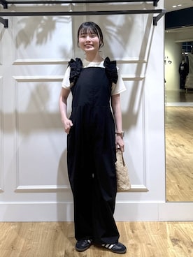 「A part by（アパートバイ）のSTELLAサロペット（サロペット/オーバーオール、ブラック系）」を使った、ゆいぴさん（レディース・156cm）の春コーディネート