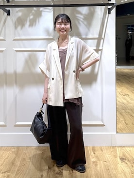 「A part by（アパートバイ）のイージーストレートパンツ（スラックス、ブラウン系）」を使った、ゆいぴさん（レディース・156cm）の春コーディネート