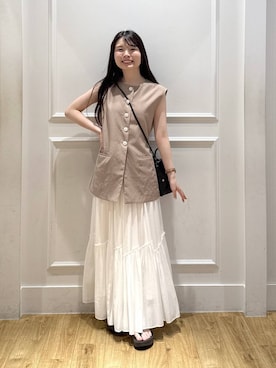 「A part by（アパートバイ）の【Sサイズ展開】ギャザーキリカエフレアスカート（スカート、ホワイト系）」を使った、ゆいぴさん（レディース・156cm）の夏コーディネート