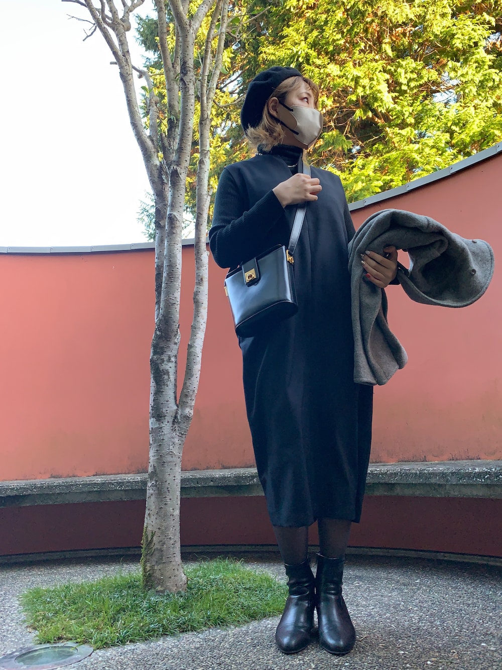 法事 平服 女性 ユニクロ