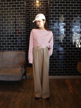 「ëpaのアイテム（Tシャツ/カットソー、レッド系）」を使った、miisuuzuukiiさん（レディース・162cm）の春コーディネート