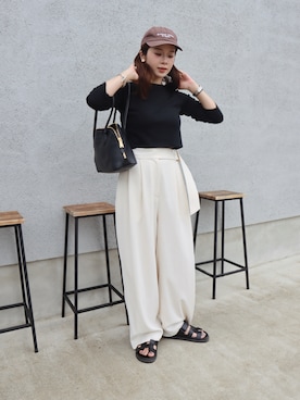「ëpaのアイテム（Tシャツ/カットソー、ブラック系）」を使った、miisuuzuukiiさん（レディース・162cm）の夏コーディネート