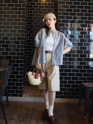 「6(ロク)の<6(ROKU) >コットン チノ ショートパンツ 2(チノパンツ)」を使った、miisuuzuukiiさん(レディース・162cm)の春コーディネート