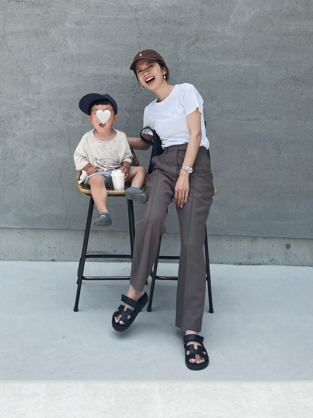 【夏コーデにぴったり♪】HERMES サンダル 今夏【エルメスの白サンダル】が定番入り！爽やかコーデは足元が