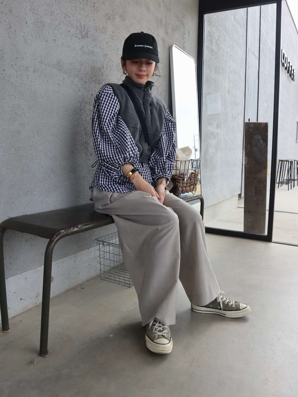 LOEWEのスラックスを使った人気ファッションコーディネート - WEAR
