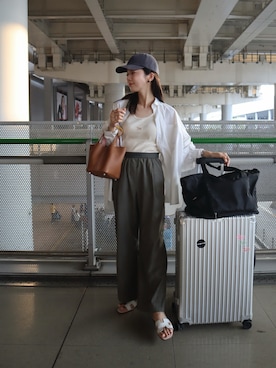 「アイテム（スラックス）」を使った、miisuuzuukiiさん（レディース・162cm）の夏コーディネート
