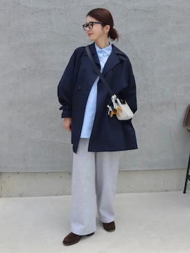 「ëpaのアイテム（トレンチコート、ブルー系）」を使った、miisuuzuukiiさん（レディース・162cm）の春コーディネート