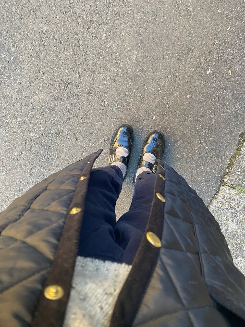 「YAECA、Traditional Weatherwear、sanders」｜「SANDERSのアイテム（シューズ、ブラック系）」を使った、　ユさん（レディース・156cm）の冬コーディネートの1枚目の写真