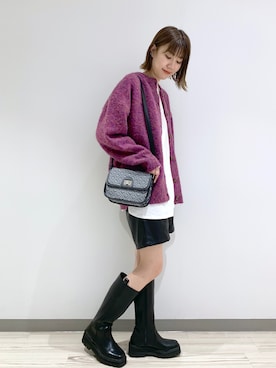 「アイテム（カーディガン/ボレロ、パープル系）」を使った、さとぅーさん（レディース・170cm）の秋コーディネート