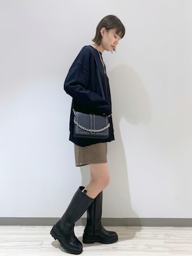 「PAGEBOY（ページボーイ）のチェーンスタッズショルダー（ショルダーバッグ）」を使った、さとぅーさん（レディース・170cm）の秋コーディネート